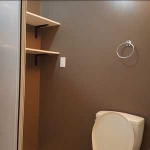 1000065943